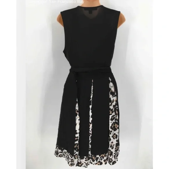 Diane Von Furstenberg 100% Silk Wrap Dress - Picture 3 of 7